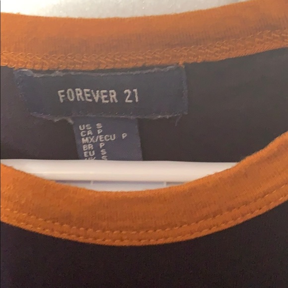 T-shirt - Picture 3 of 4